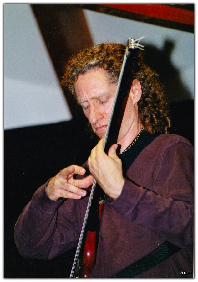 MICHAEL MANRING_InPixio.jpg